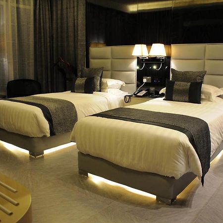 Frsan Palace Hotel Манама Екстериор снимка