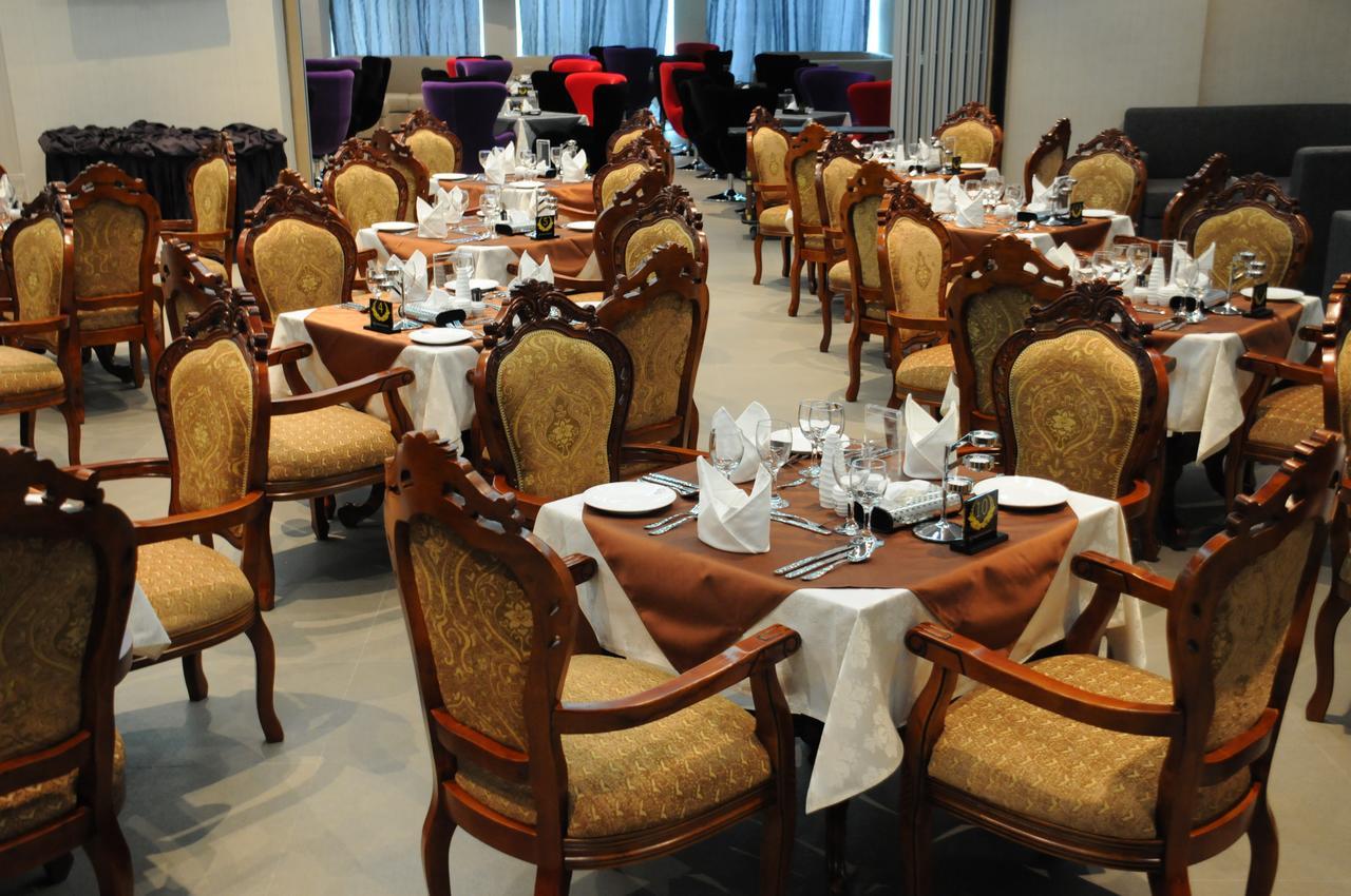 Frsan Palace Hotel Манама Екстериор снимка