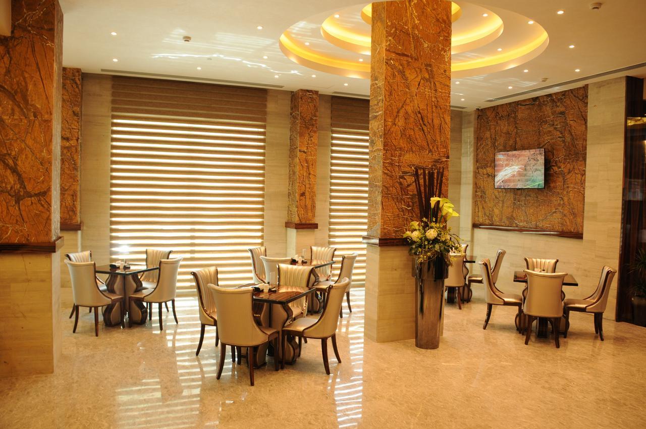 Frsan Palace Hotel Манама Екстериор снимка